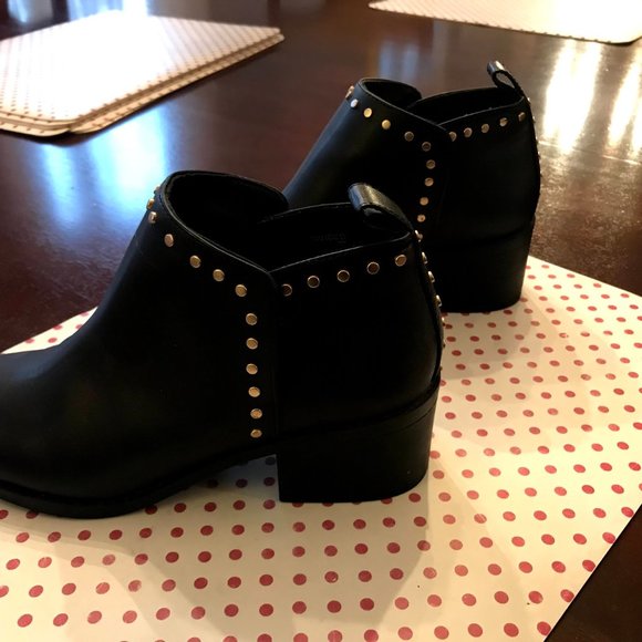 Gold Studded Black Booties Size 8 - Picture 3 of 10